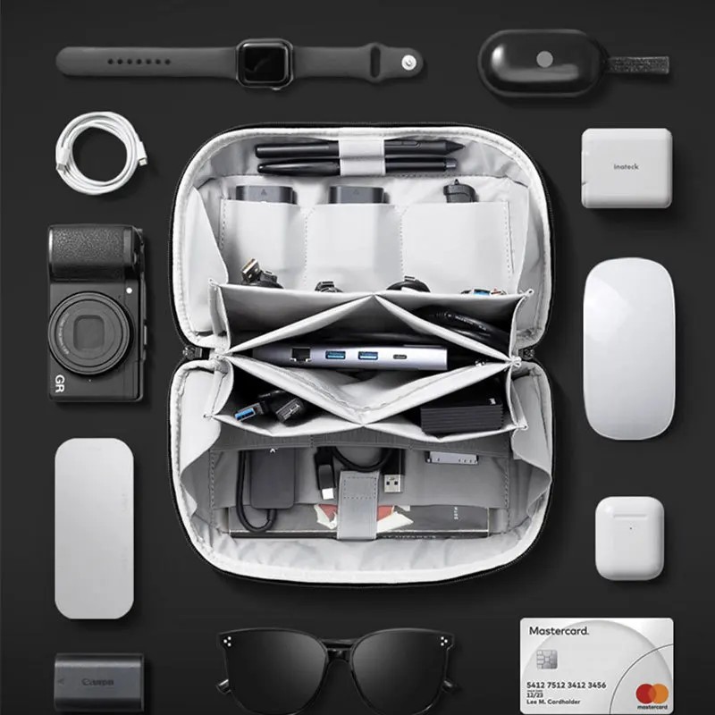 多機能デジタルアクセサリーバッグ。防水加工を施したナイロン製 - Travel Accessories Organizer Bag のレビューと価格