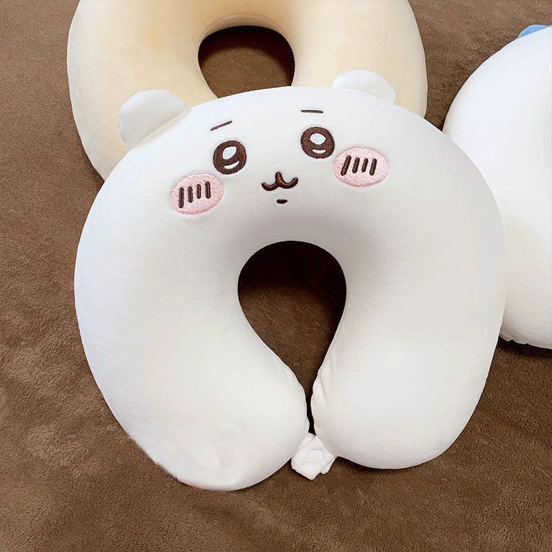 旅行用ネックピロー チイカワ ウサギ ハチワレ ぬいぐるみ  - Travel Accessories Ideas のレビューと価格
